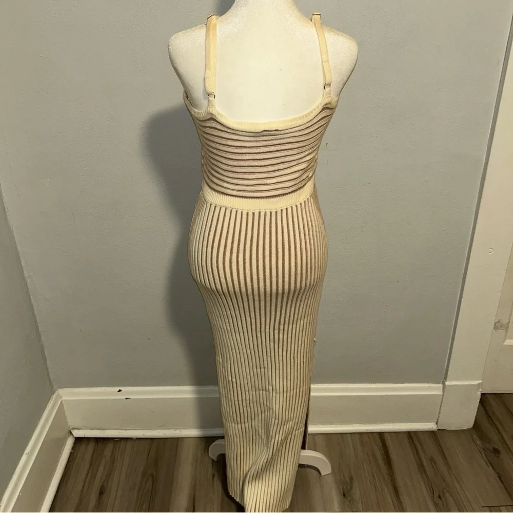 Elegant Cream Maxi Dress - Picture 6 of 7